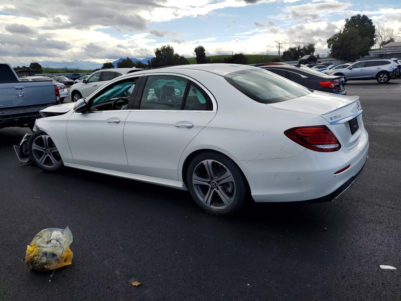 2018 MERCEDES-BENZ E-Class