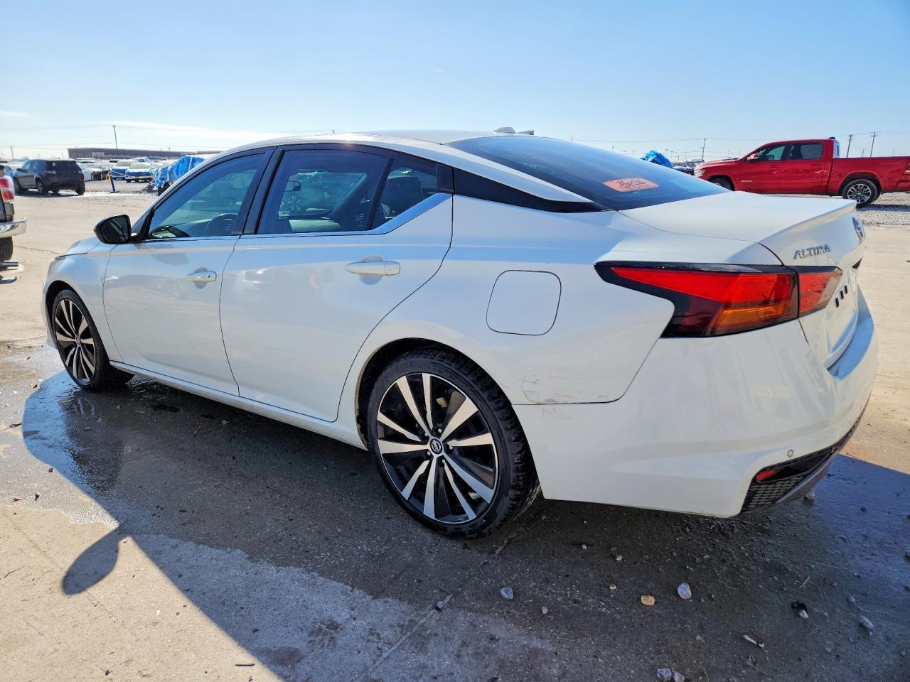 2022 NISSAN ALTIMA