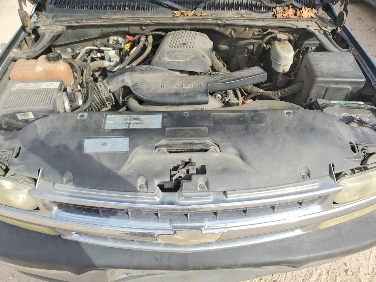 2004 CHEVROLET Suburban