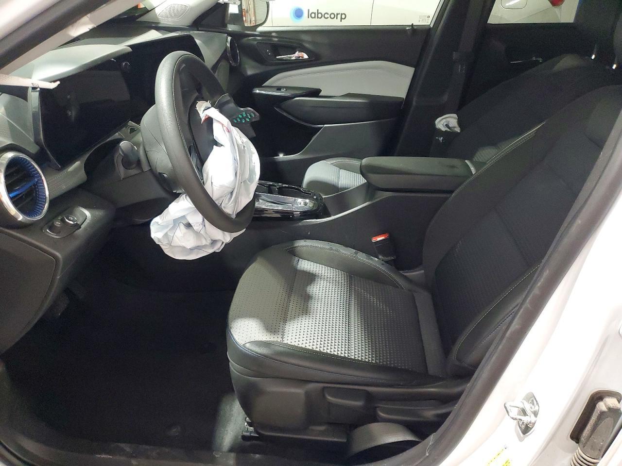 2025 CHEVROLET TRAX
