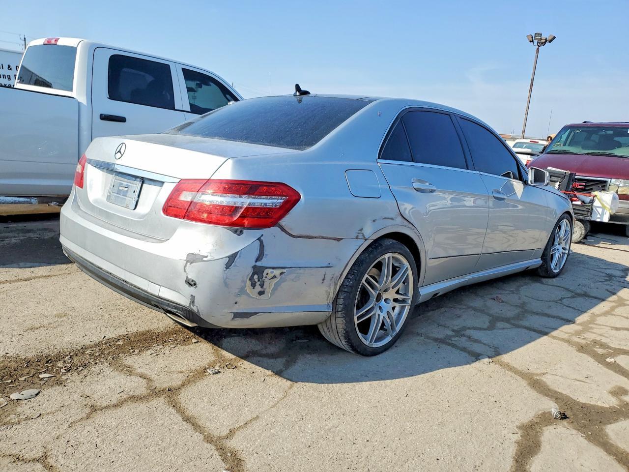 2011 MERCEDES-BENZ E-Class