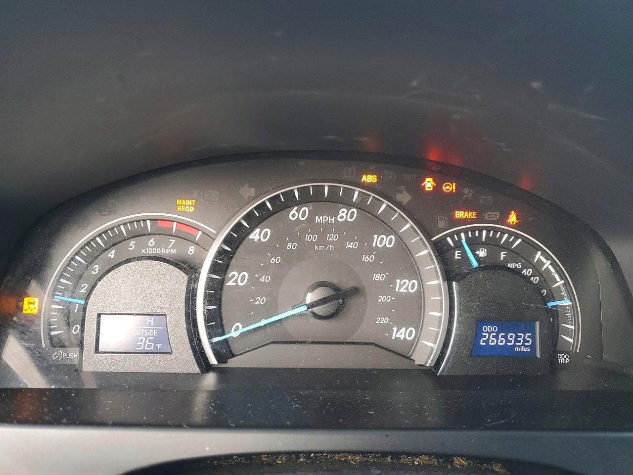 2014 TOYOTA CAMRY