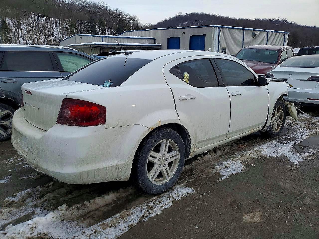 2011 DODGE Avenger