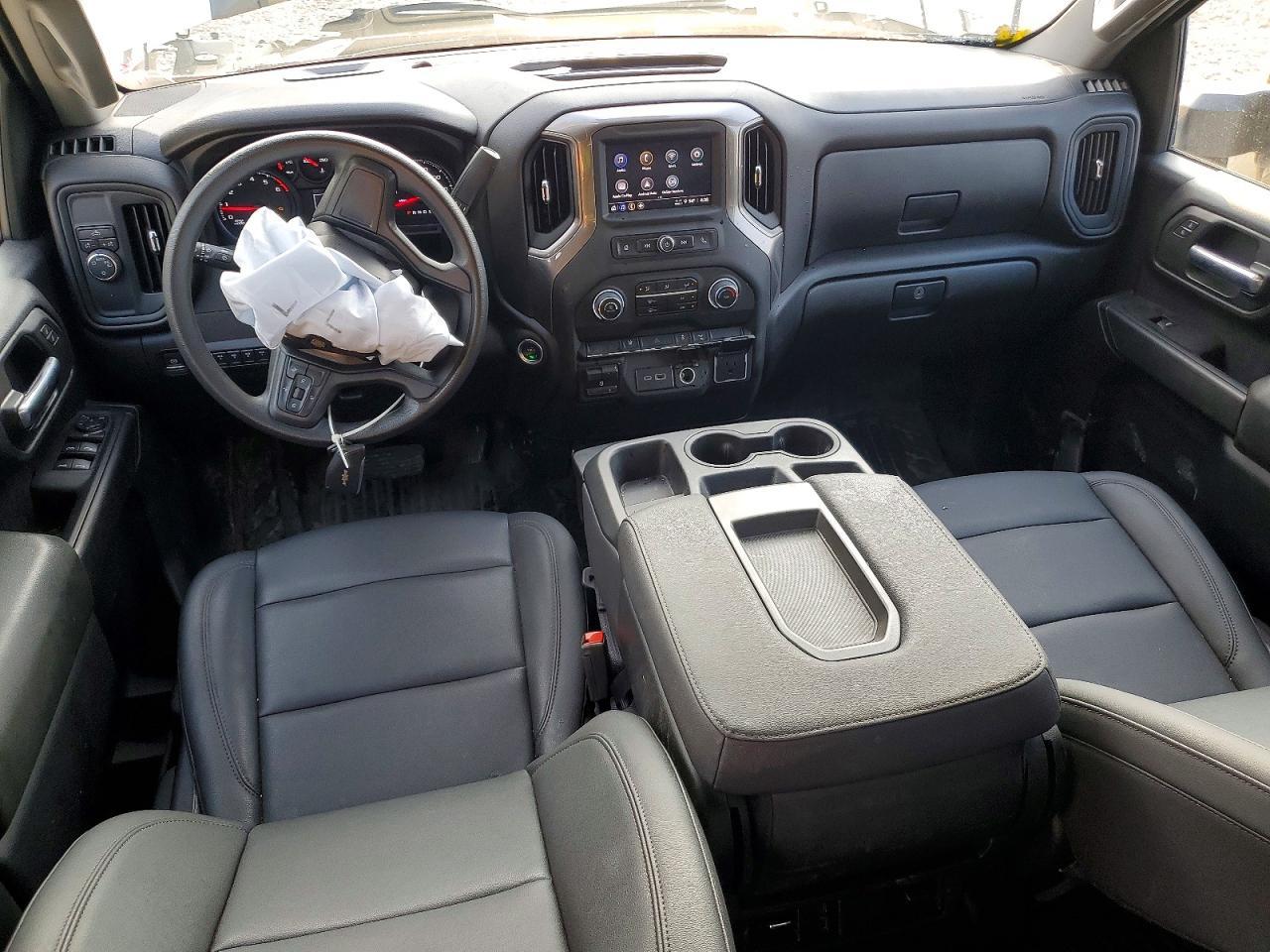2025 CHEVROLET Silverado