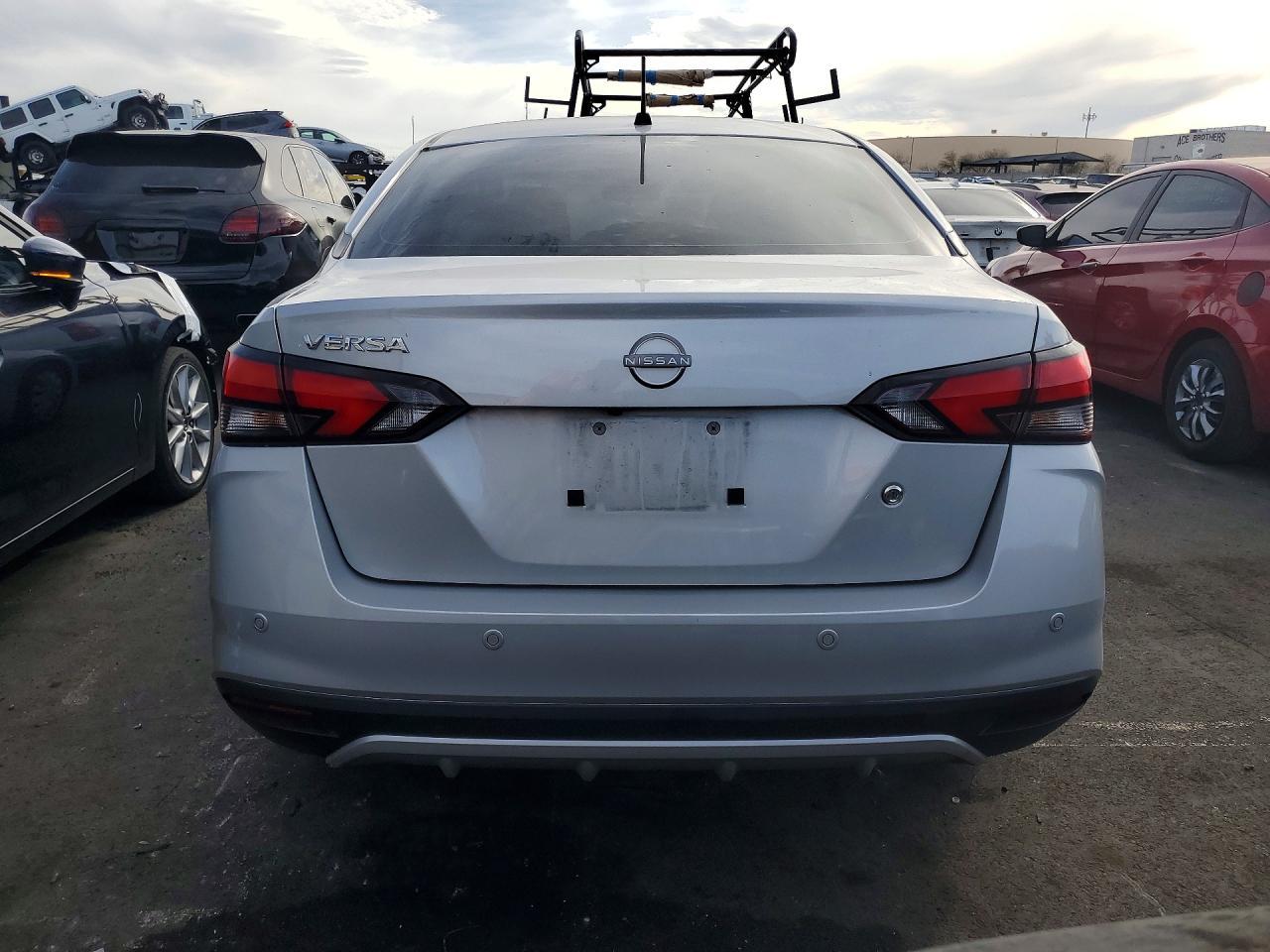 2024 NISSAN VERSA