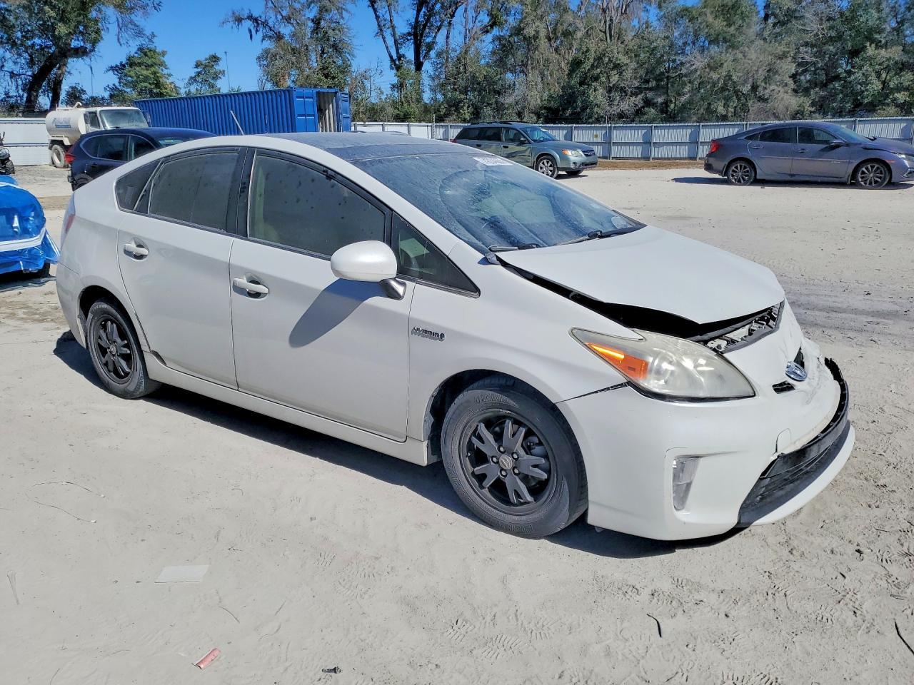 2013 TOYOTA PRIUS