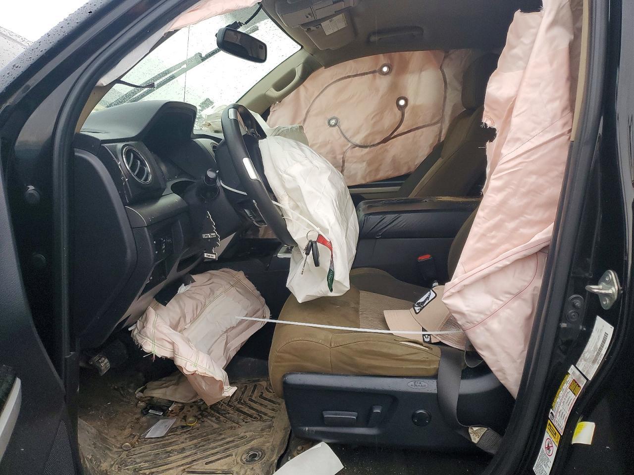 2016 TOYOTA TUNDRA