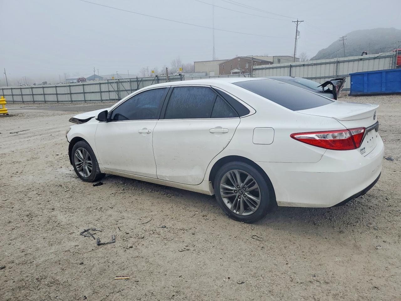 2017 TOYOTA CAMRY