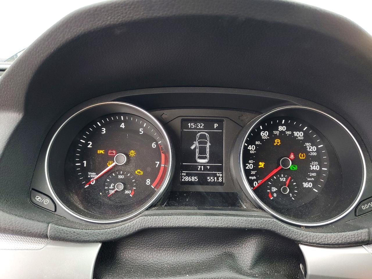 2017 VOLKSWAGEN Passat