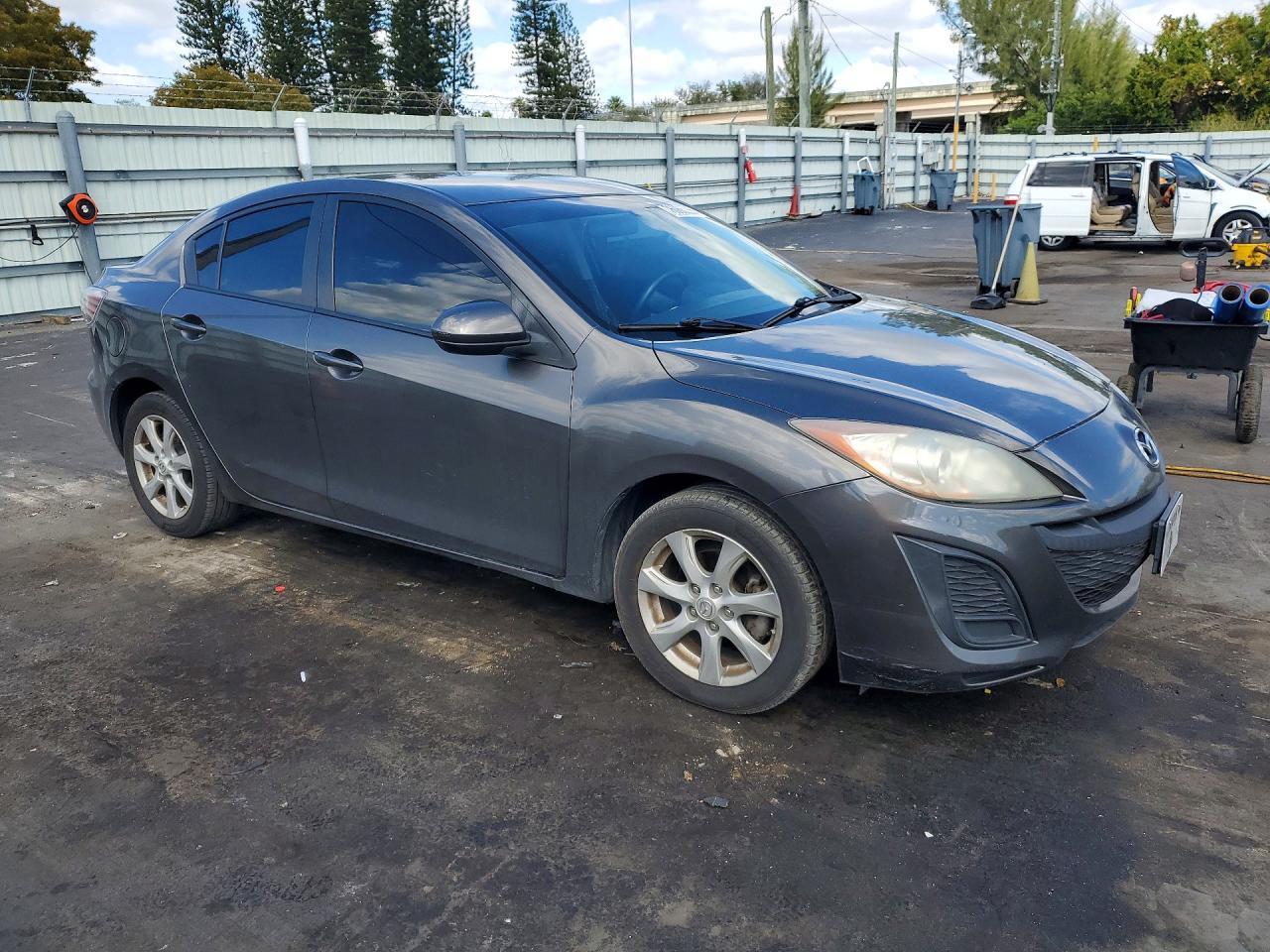 2010 MAZDA 3