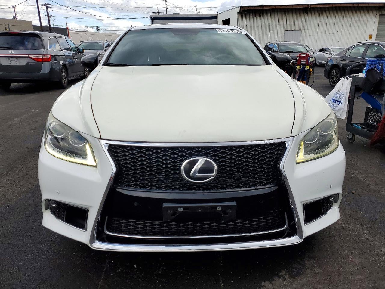 2015 LEXUS LS 460