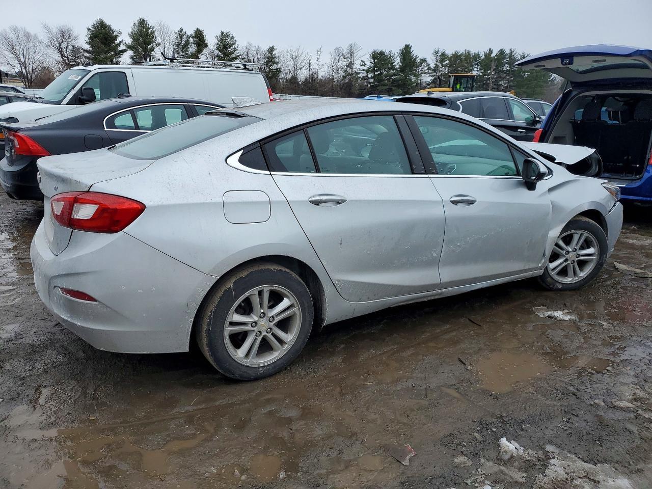 2016 CHEVROLET CRUZE