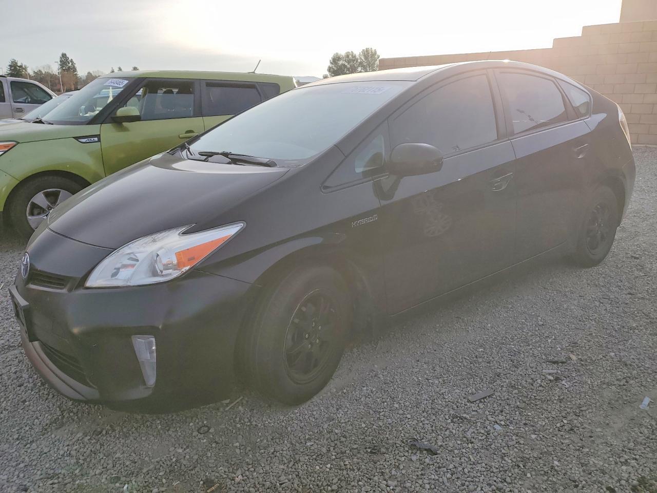 2015 TOYOTA PRIUS