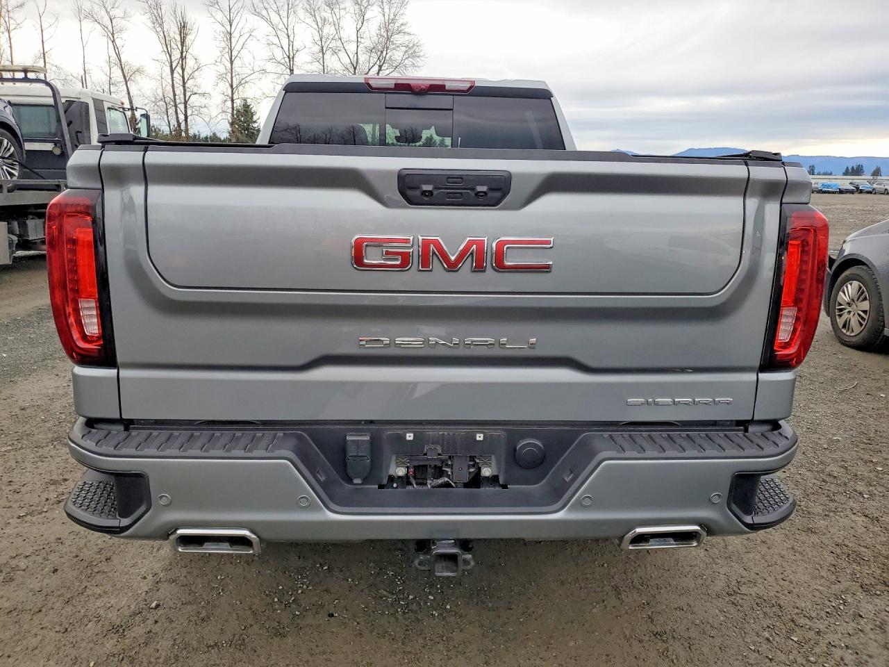 2025 GMC Sierra