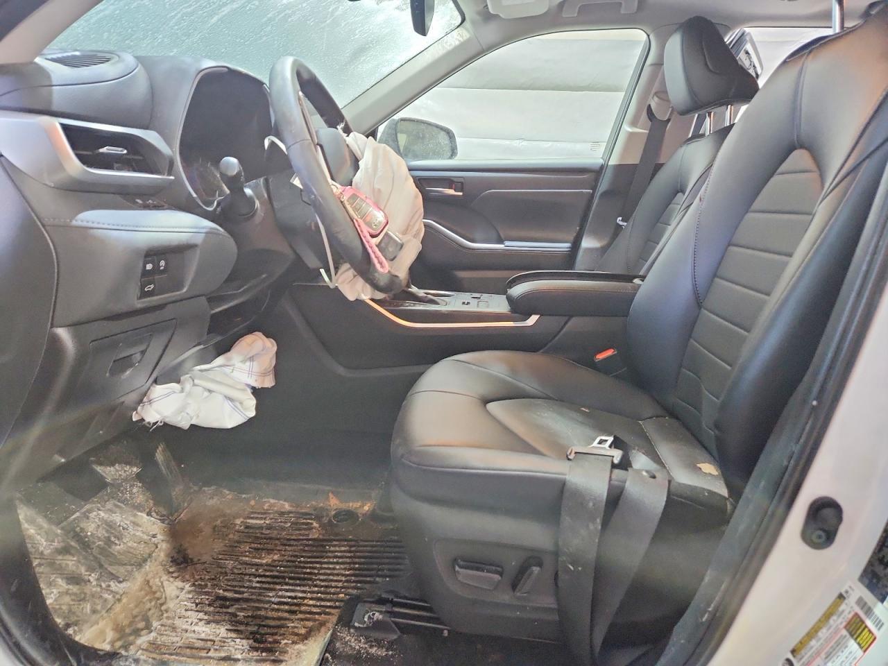 2024 TOYOTA HIGHLANDER