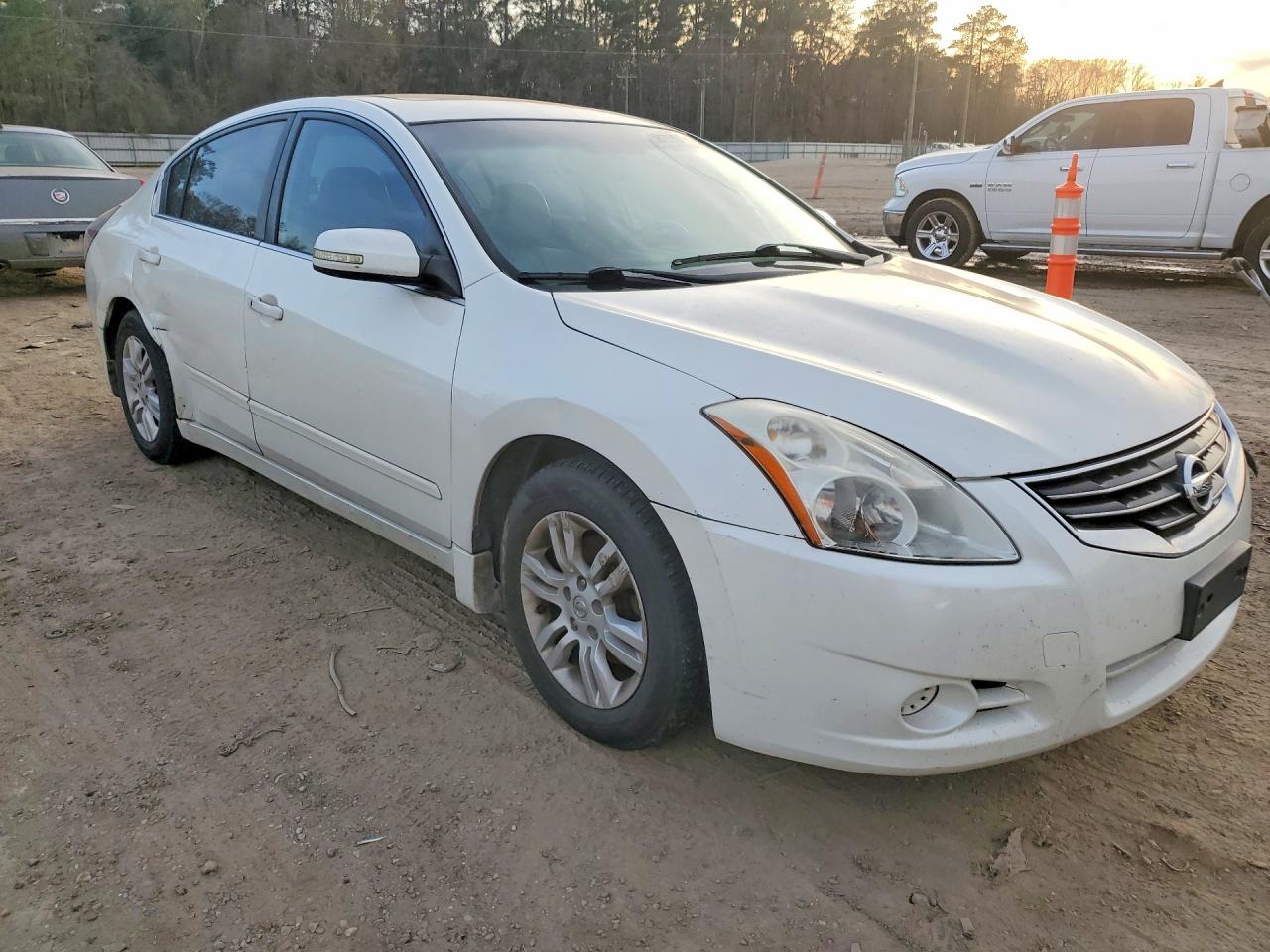 2012 NISSAN ALTIMA