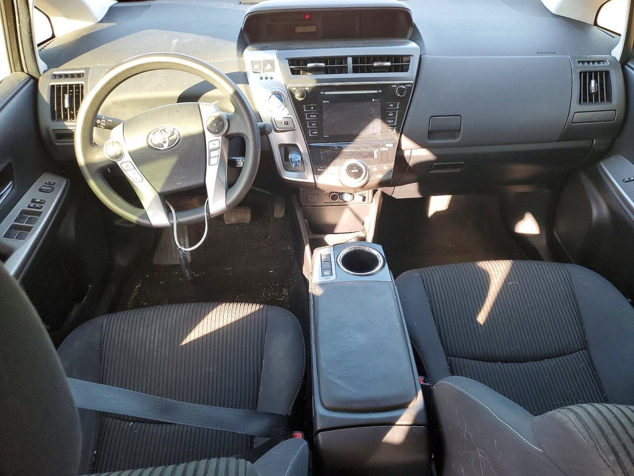 2016 TOYOTA PRIUS V