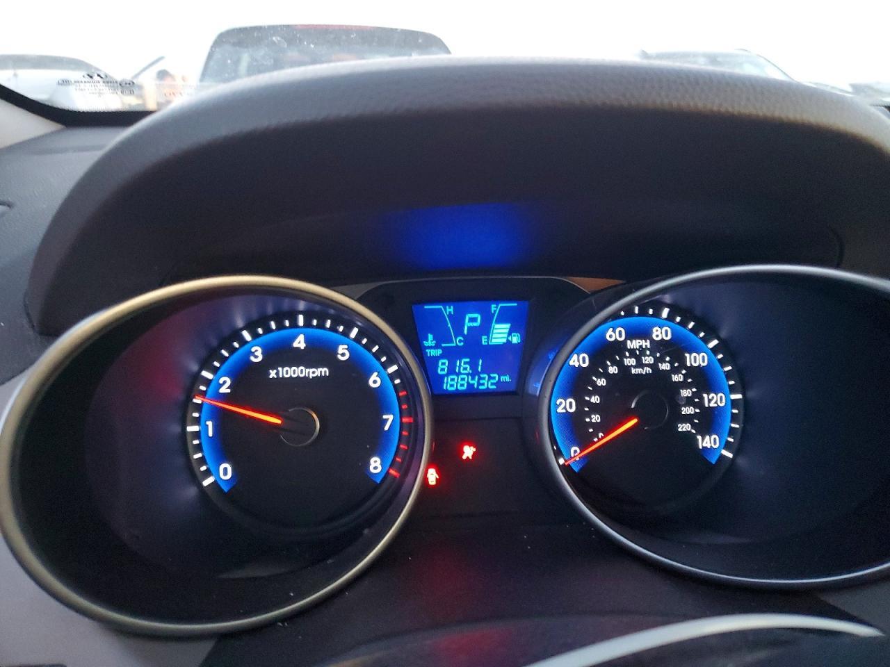 2011 HYUNDAI TUCSON