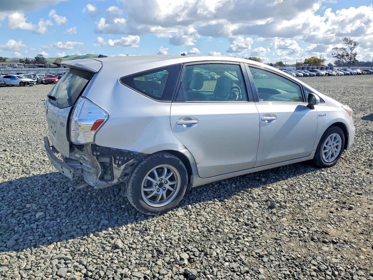 2014 TOYOTA PRIUS V