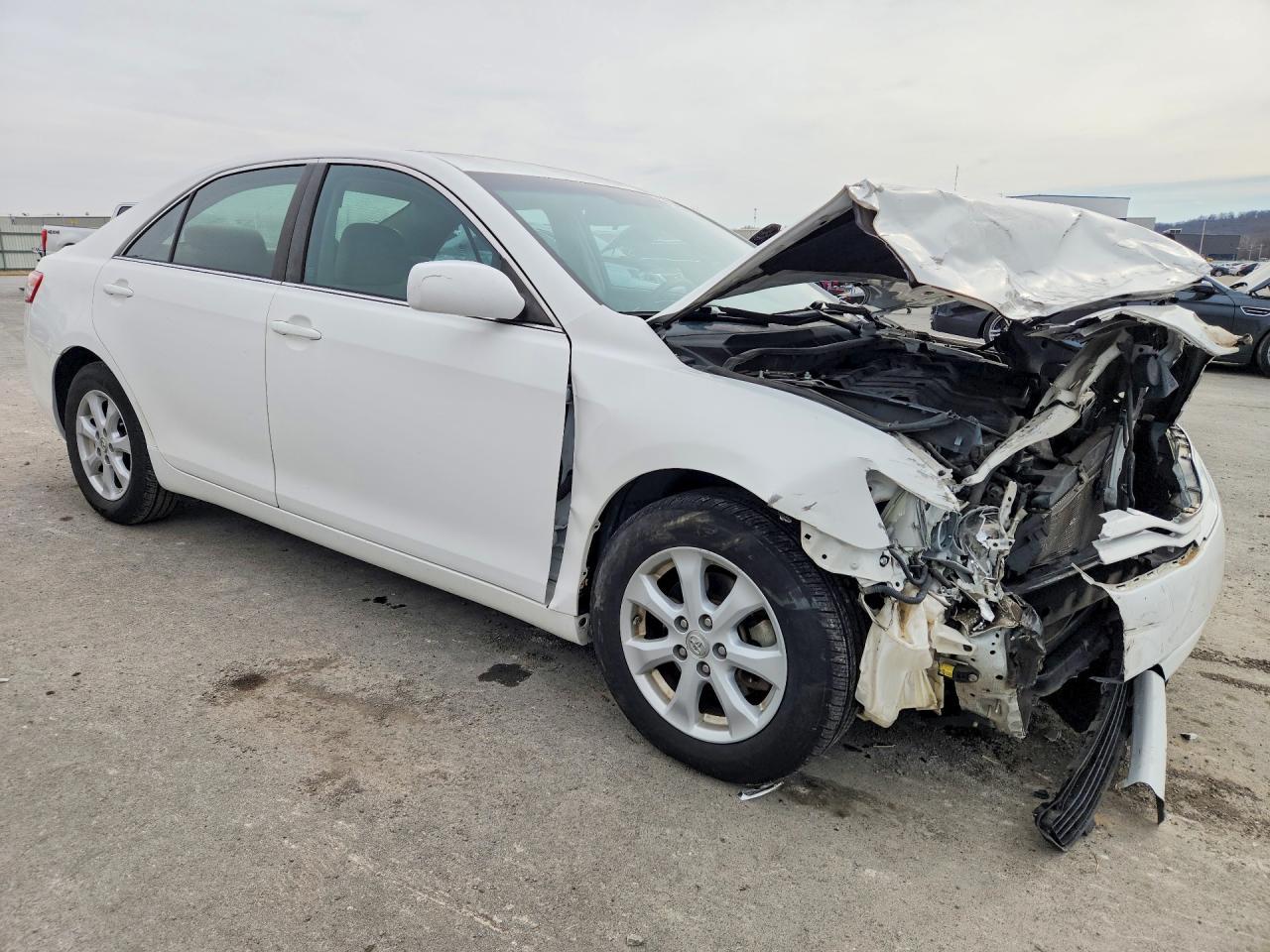 2011 TOYOTA CAMRY