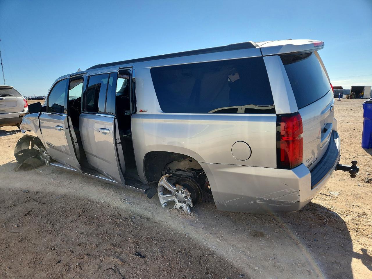 2016 CHEVROLET Suburban