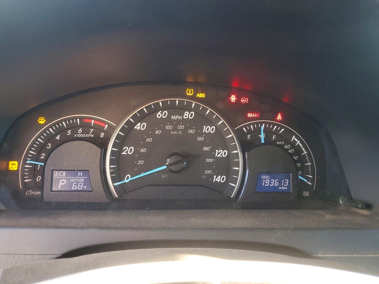 2012 TOYOTA CAMRY