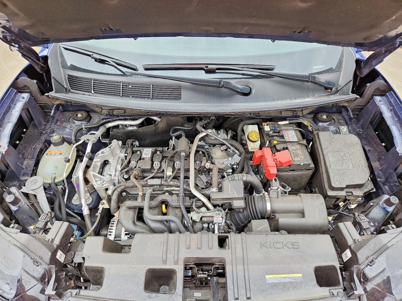 2025 NISSAN KICKS
