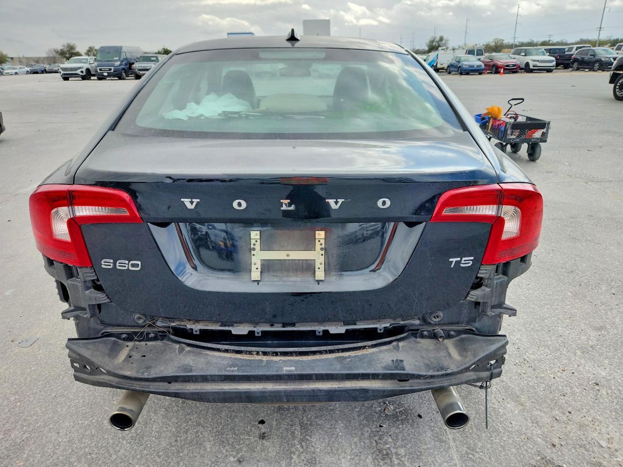 2012 VOLVO S60