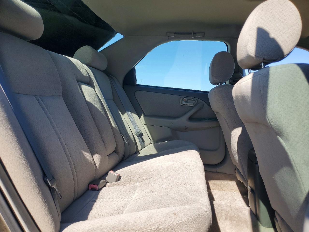 2001 TOYOTA CAMRY
