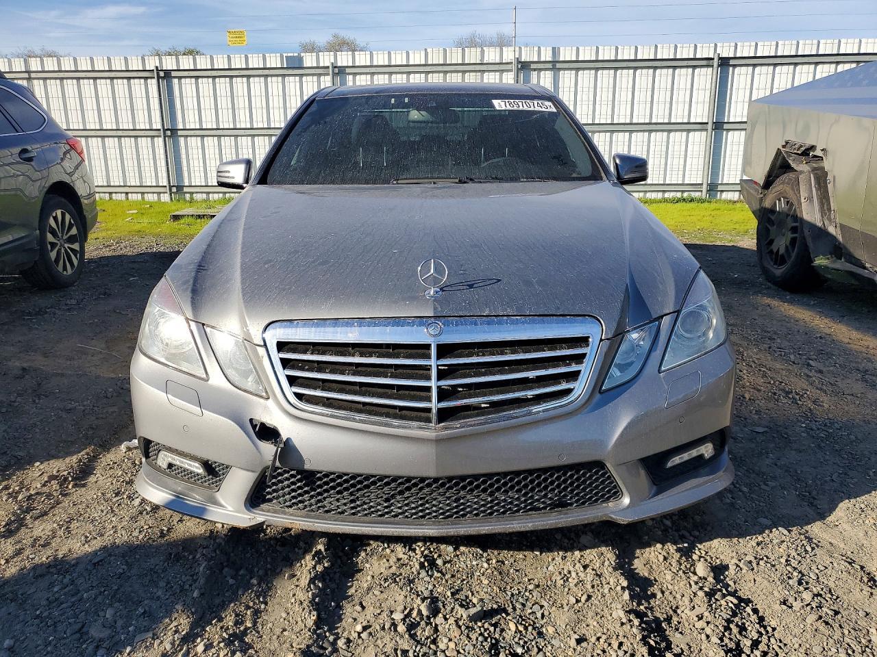 2011 MERCEDES-BENZ E-Class