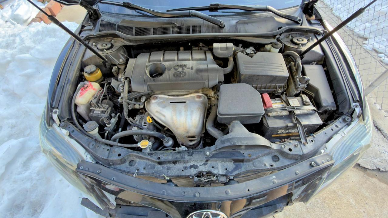 2011 TOYOTA CAMRY