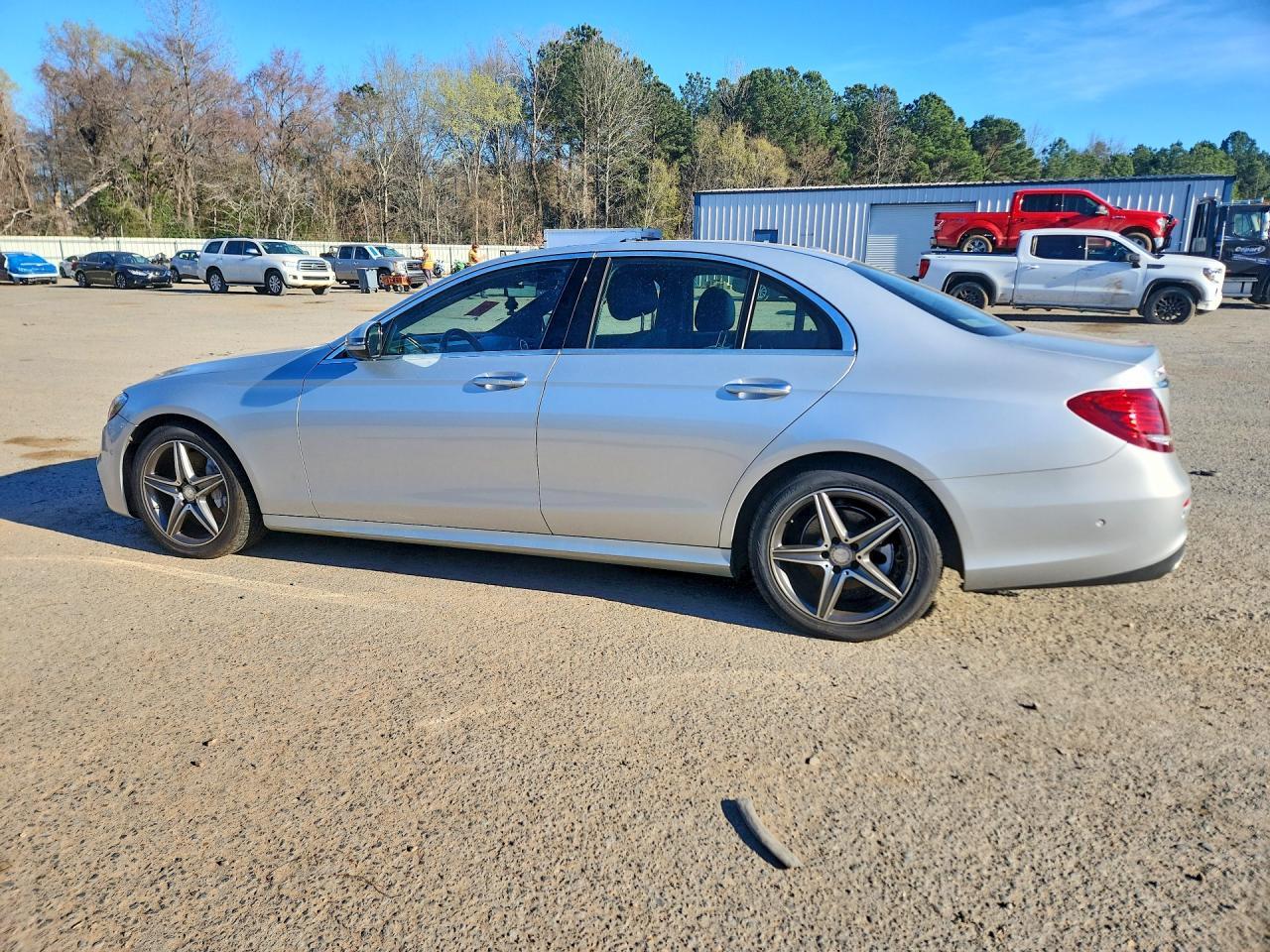 2017 MERCEDES-BENZ E-Class