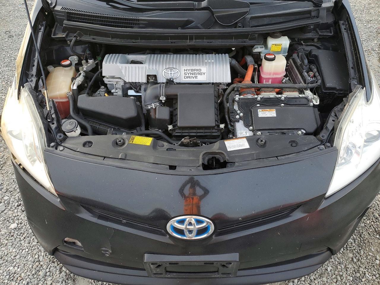 2015 TOYOTA PRIUS