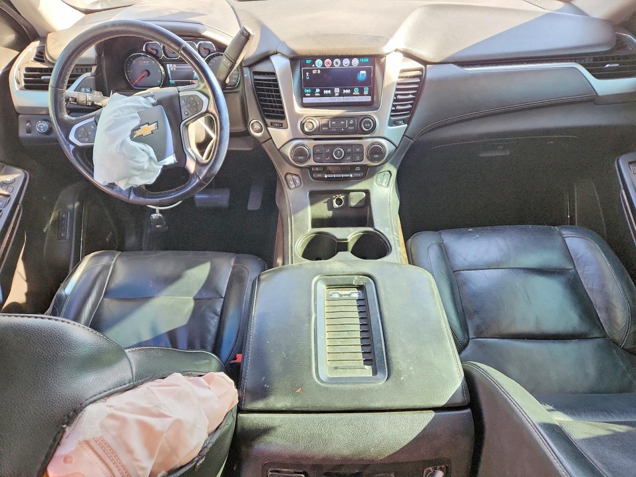 2016 CHEVROLET Suburban