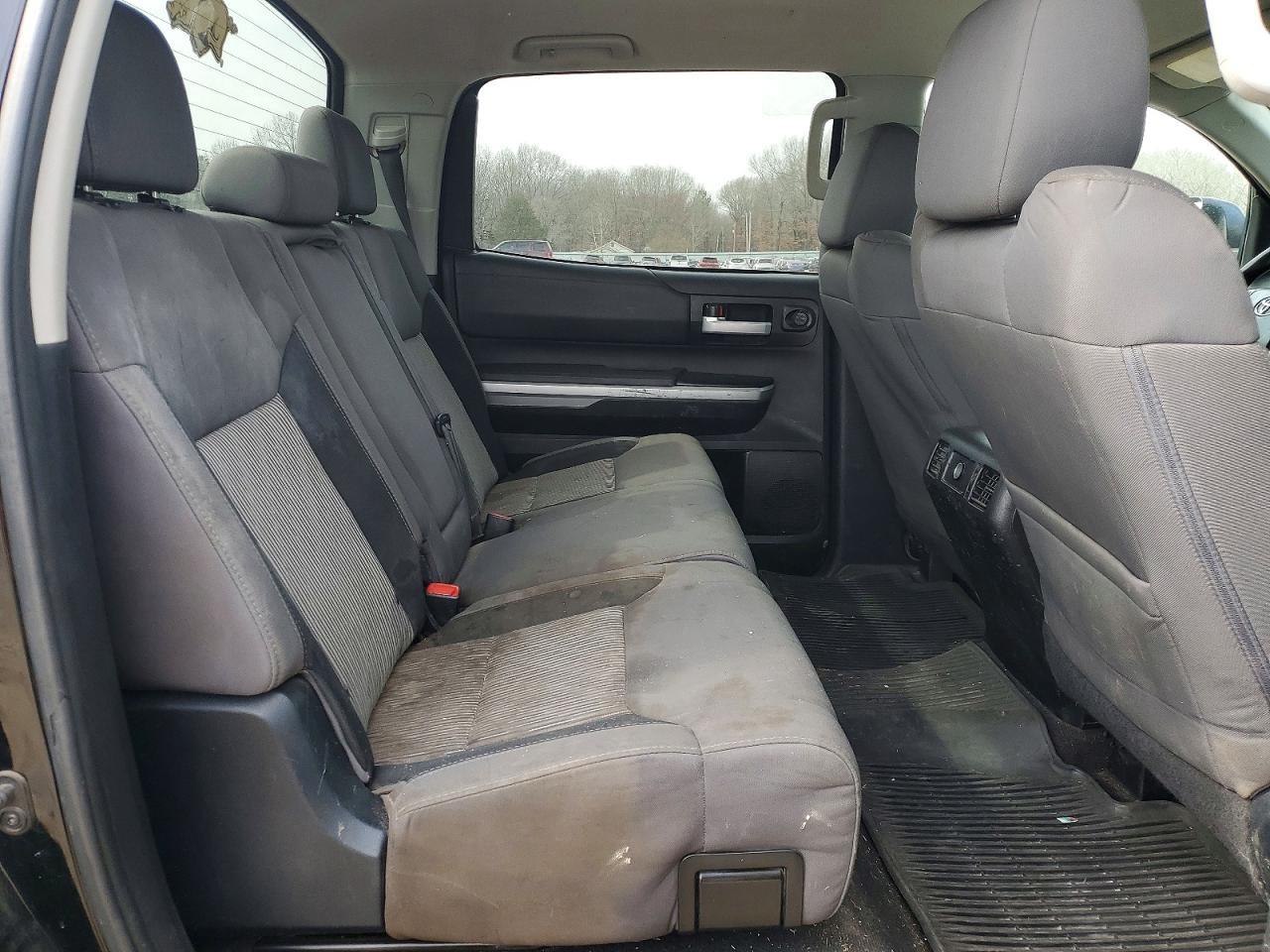 2016 TOYOTA TUNDRA