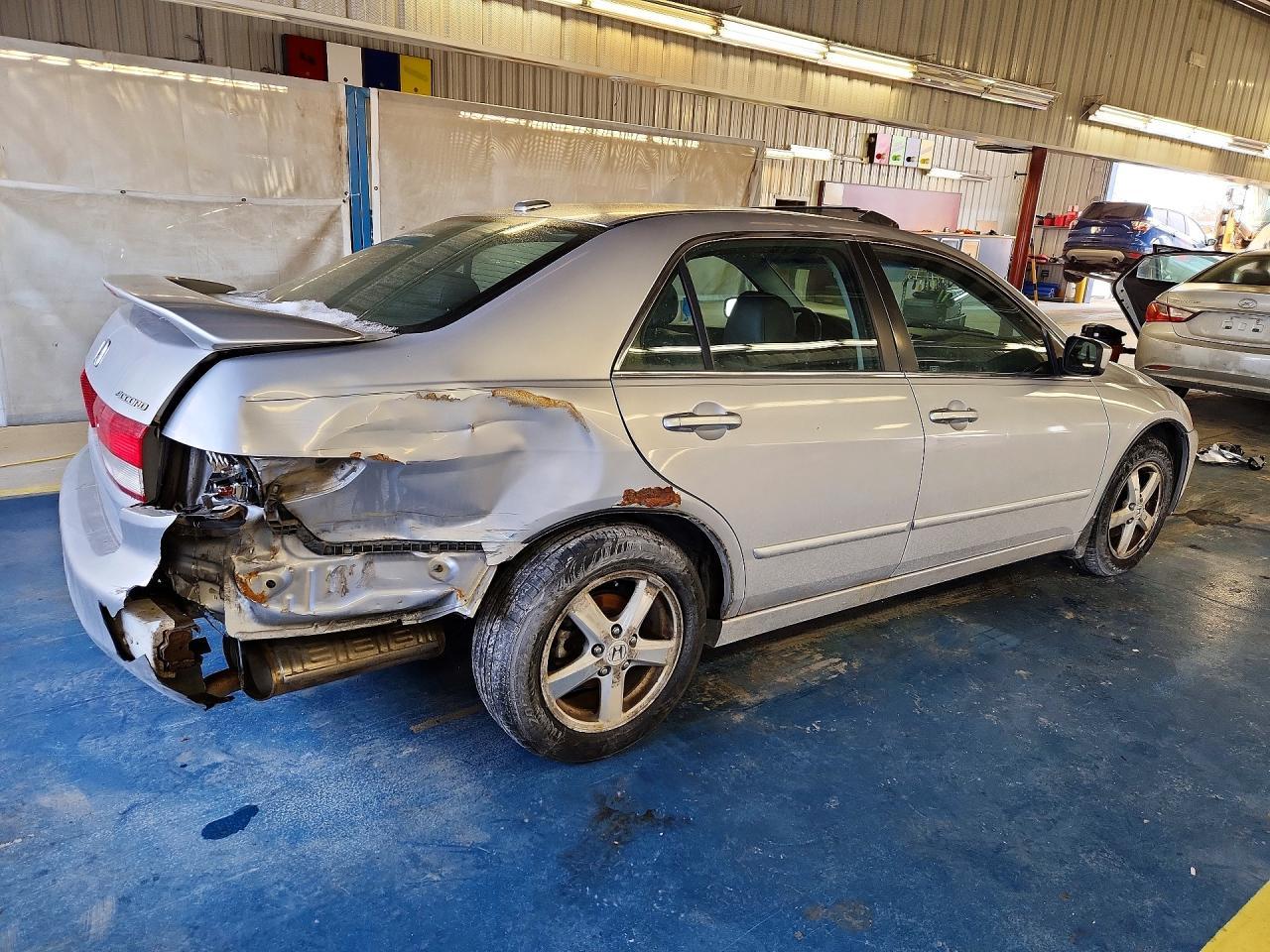 2004 HONDA ACCORD