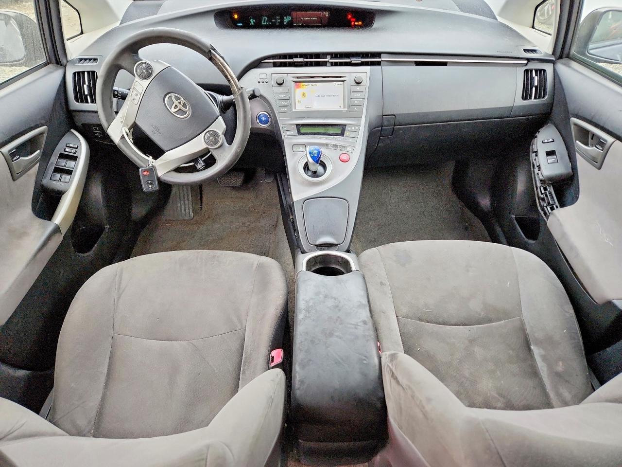 2013 TOYOTA PRIUS
