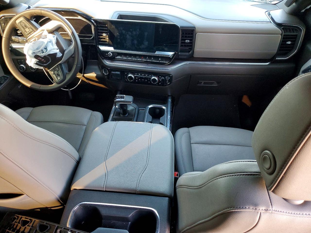 2024 GMC Sierra