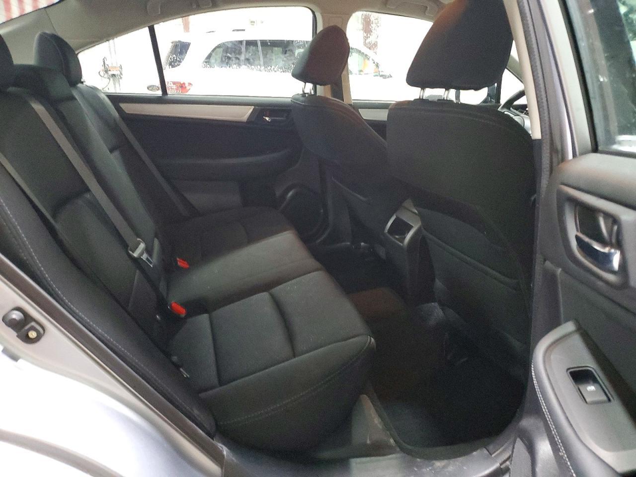 2016 SUBARU Legacy