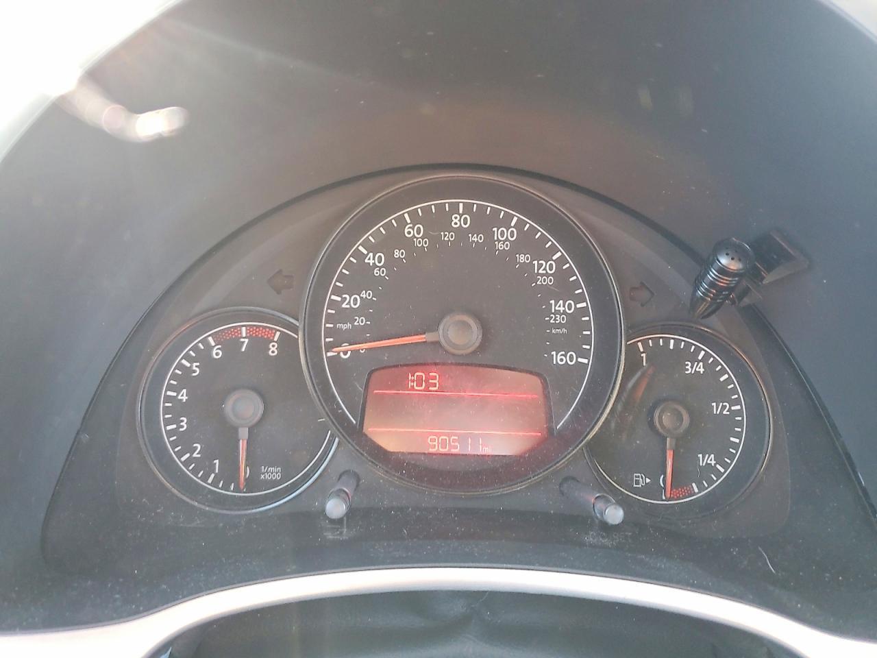 2012 VOLKSWAGEN Beetle