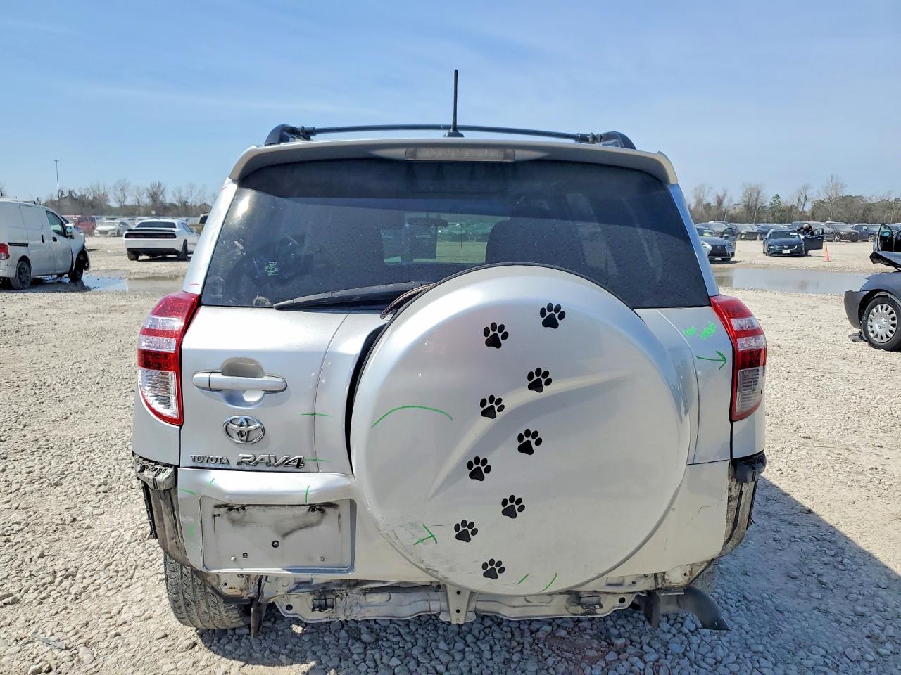 2011 TOYOTA RAV4