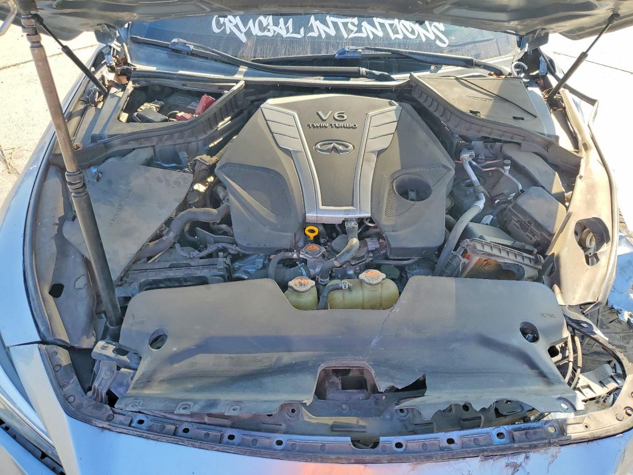 2016 INFINITI Q50