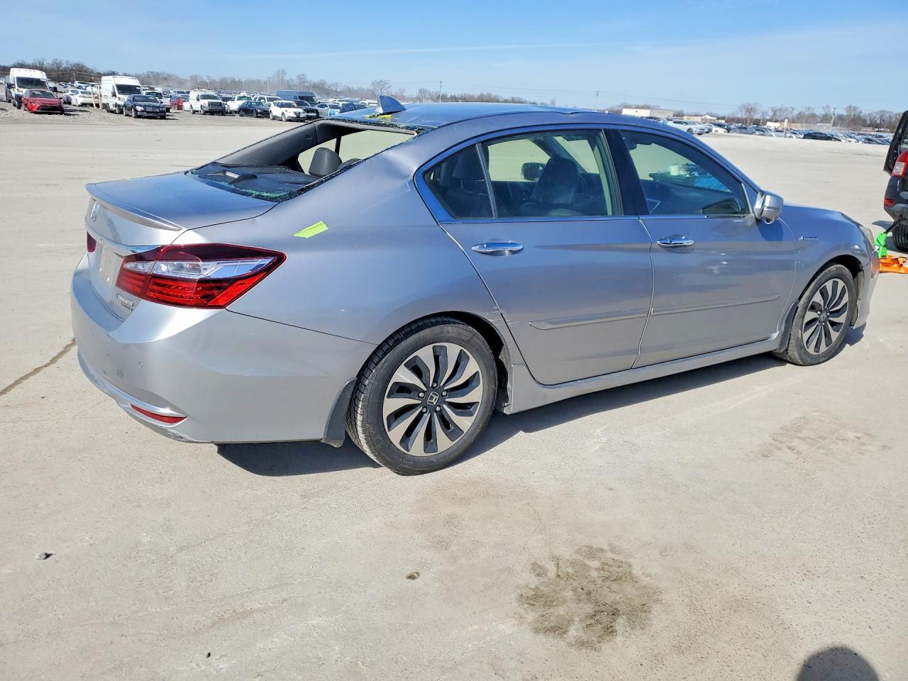 2017 HONDA ACCORD