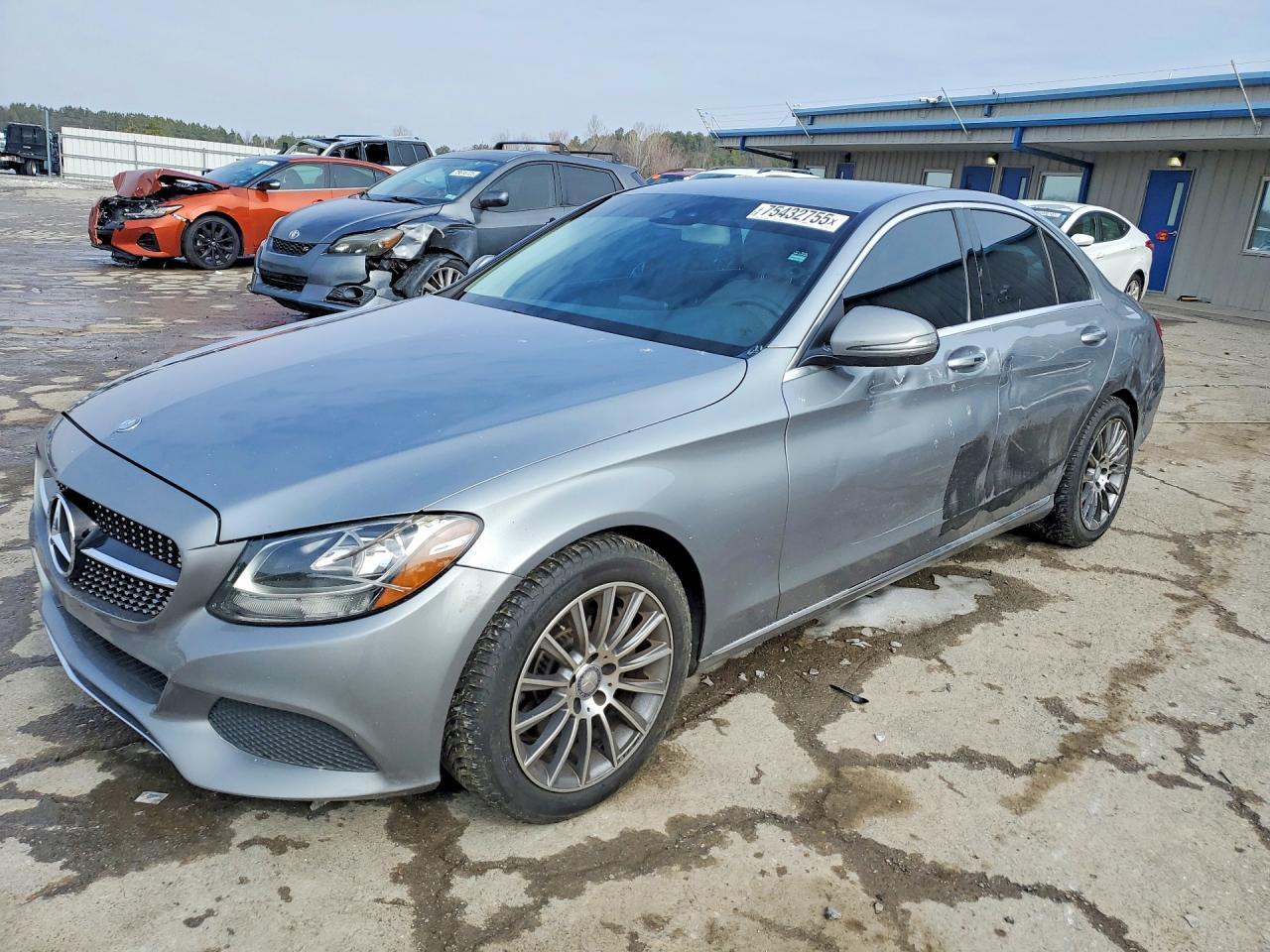 2016 MERCEDES-BENZ C-CLASS