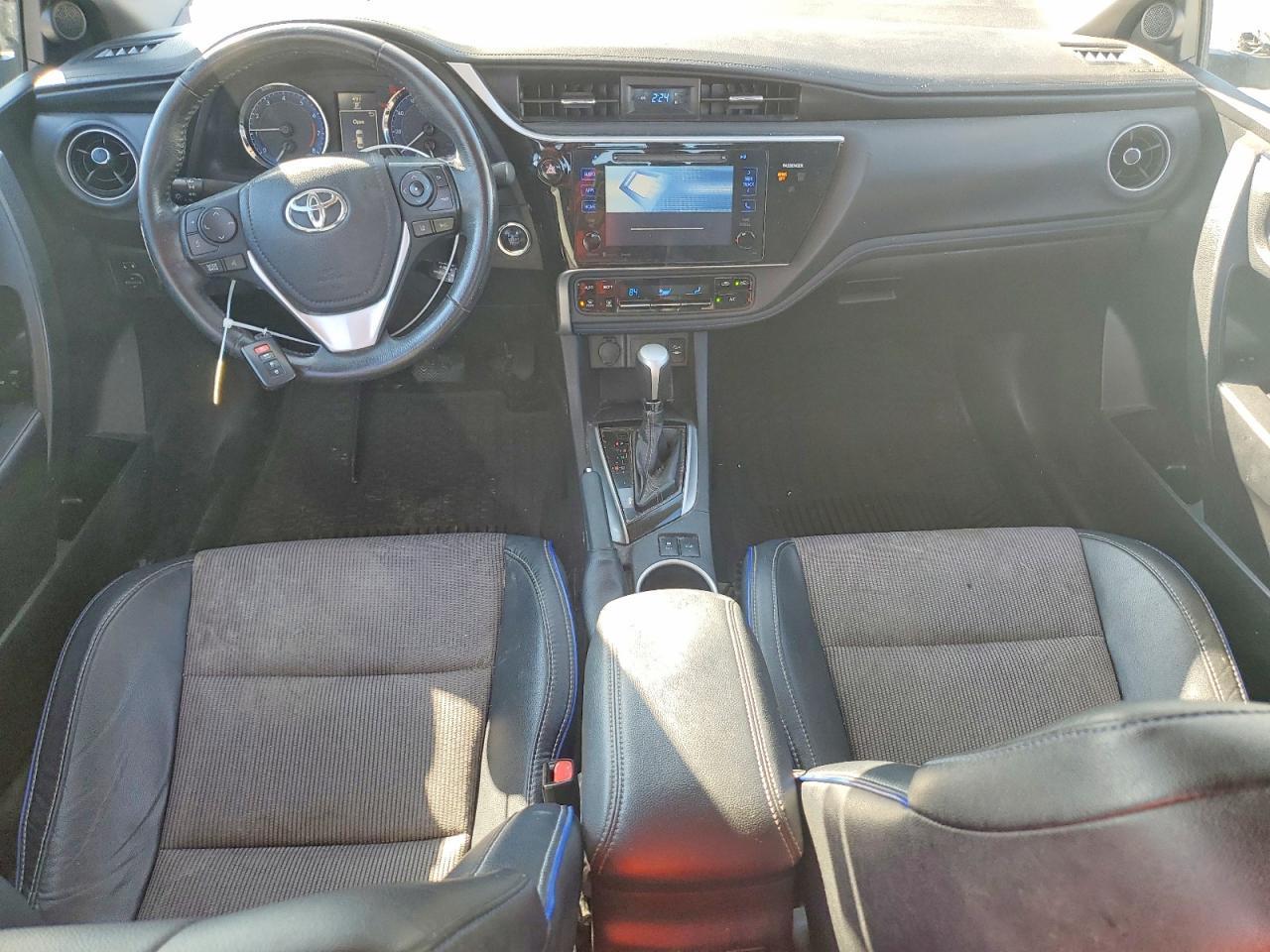 2017 TOYOTA COROLLA
