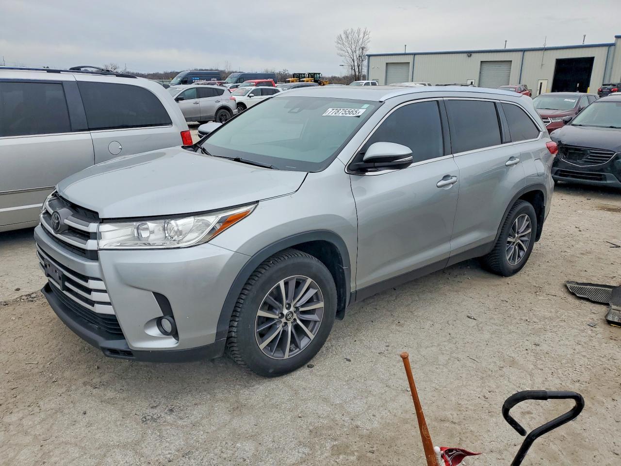 2019 TOYOTA HIGHLANDER