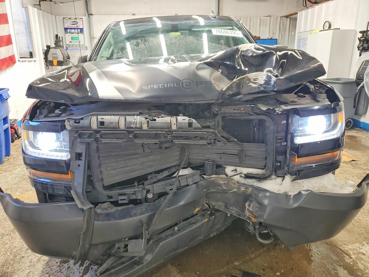 2017 CHEVROLET Silverado