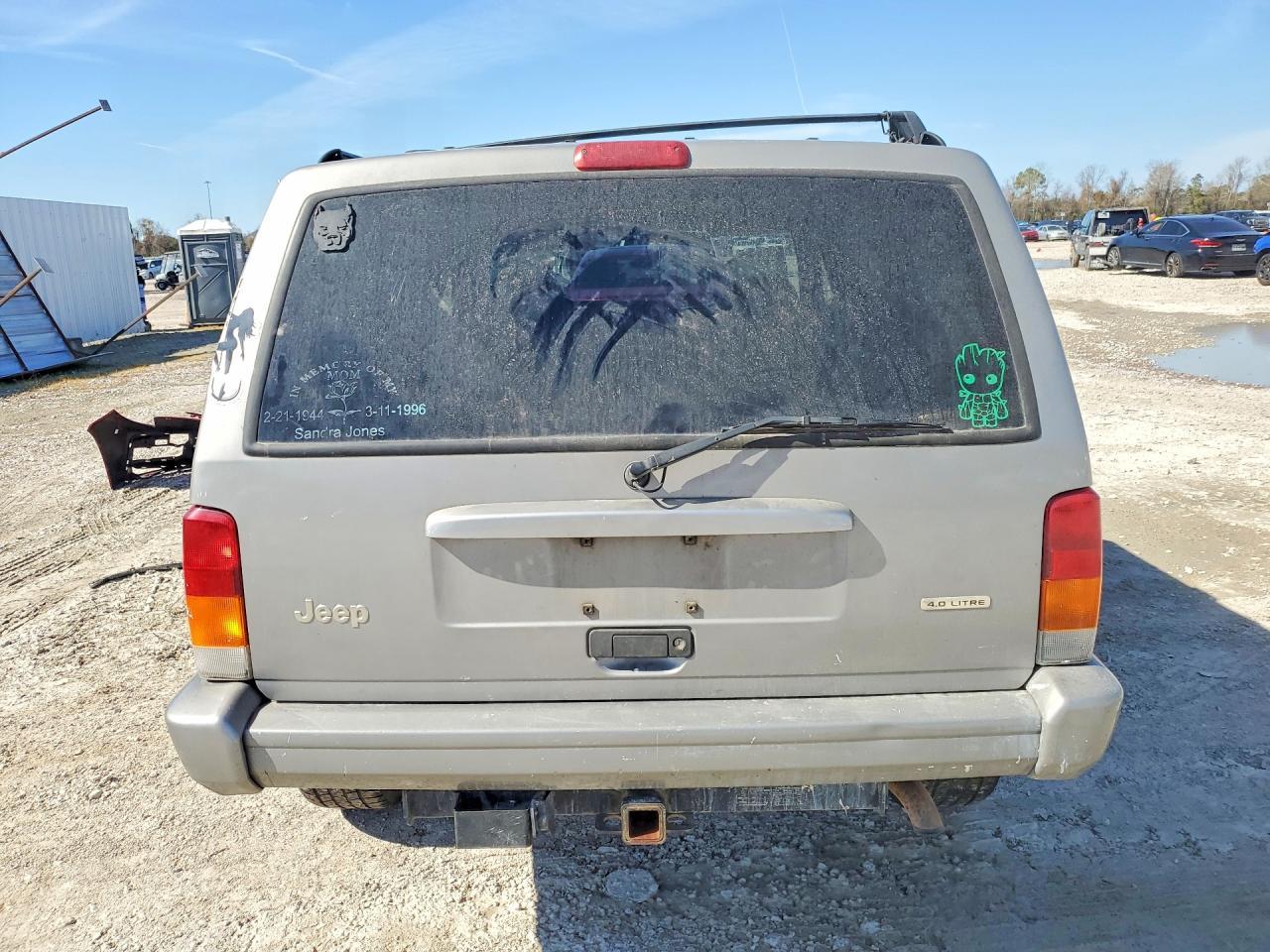 2001 JEEP CHEROKEE