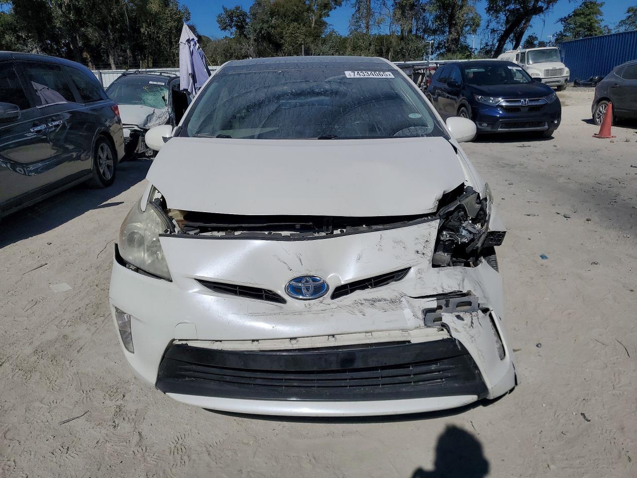 2013 TOYOTA PRIUS