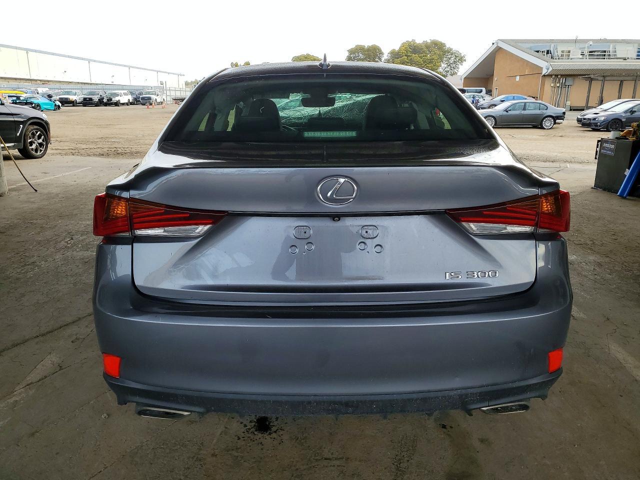2019 LEXUS IS 300